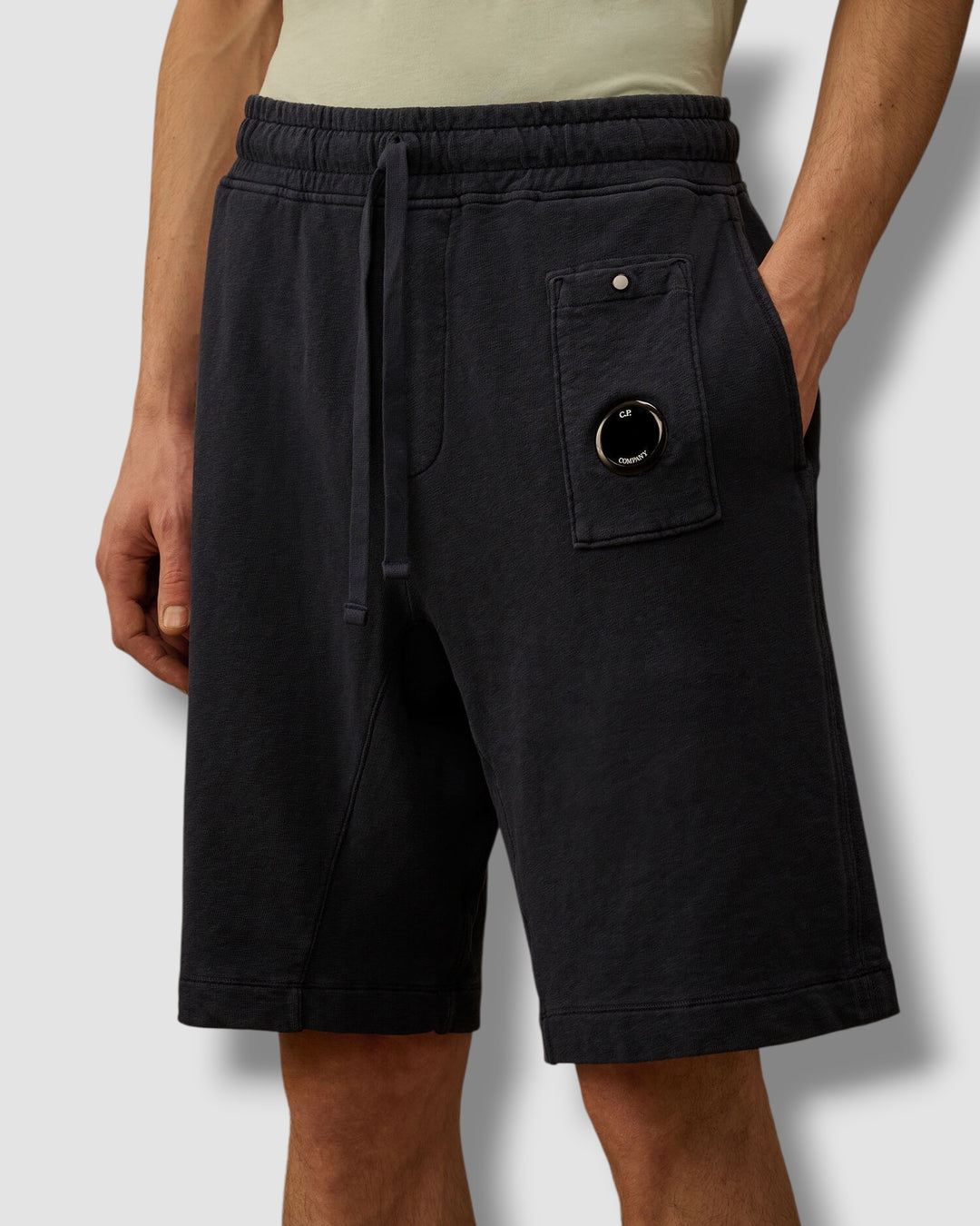 C.P. Company Short Donkerblauw